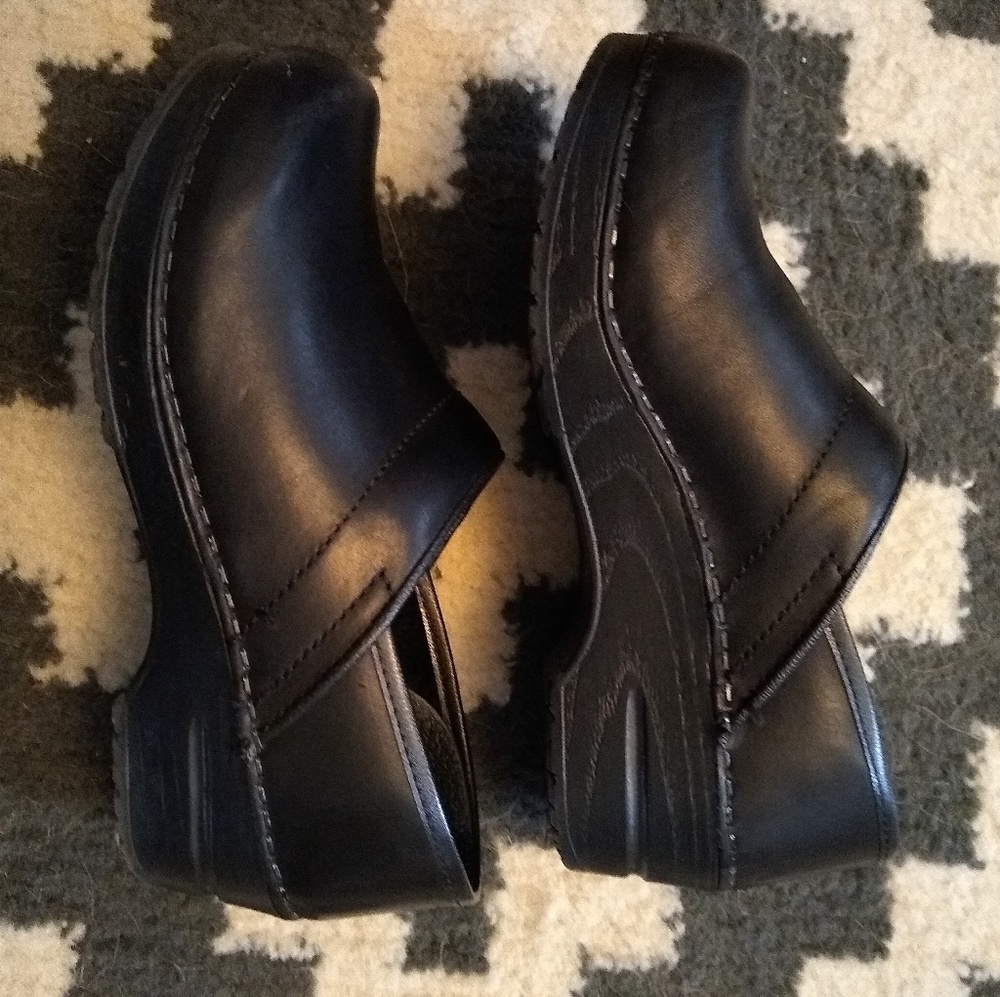 Sanita Clogs